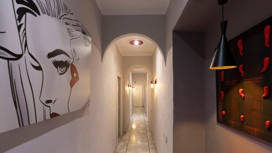 B&B Economico sul Lungomare Caracciolo: La Guida alla Prenotazione Intelligente | H Rooms