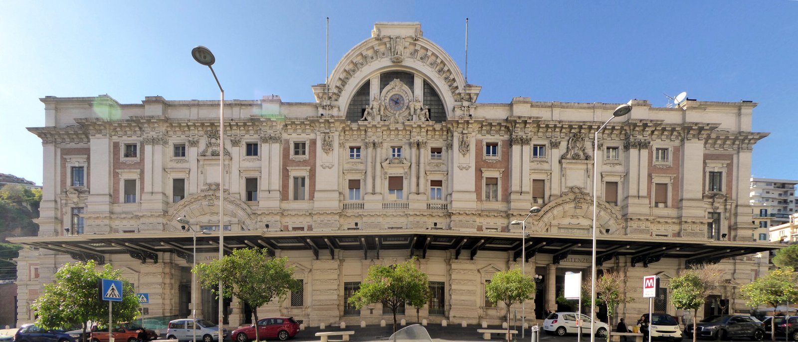 Stazione di Mergellina Napoli | Storia, Orari e Collegamenti | H Rooms