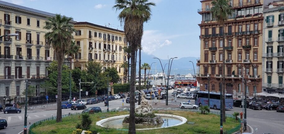 Dove Mangiare a Mergellina | Ristorante a Piazza Sannazaro | Consigli H Rooms