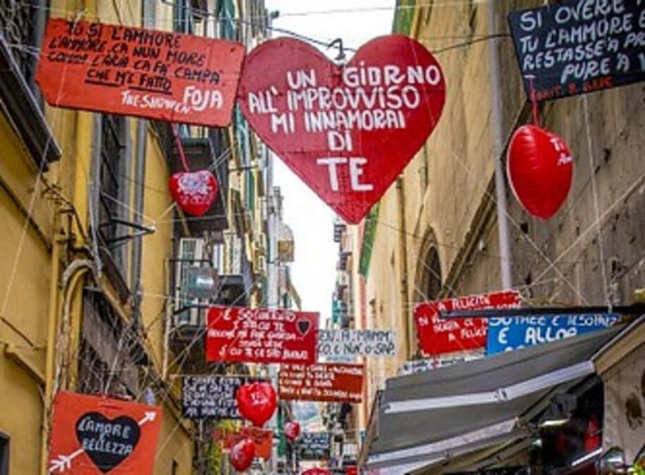San Valentino 2026 a Napoli: Offerta Romantica sul Lungomare Caracciolo