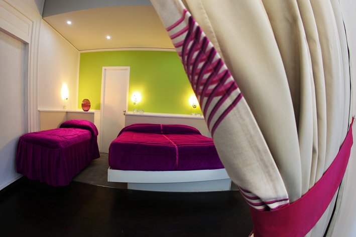 The Fresh Glamour accommodation Napoli via Donnalbina 7 Bb nel cuore di Napoli